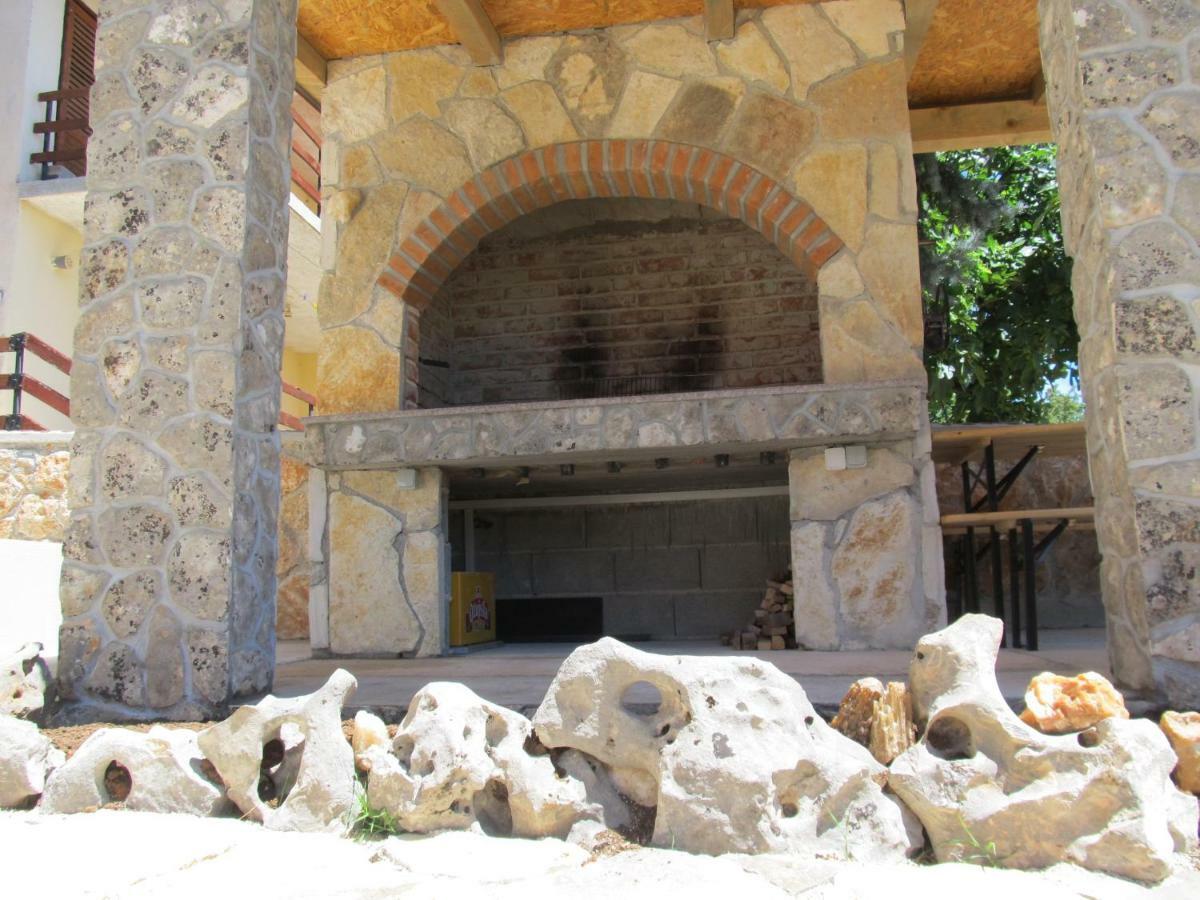 Mala Sirena Apartament Maslenica