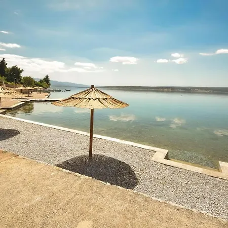 Apartmani Mala Sirena Maslenica Exterior photo